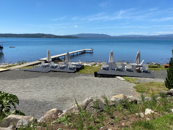 Casa Orilla de Lago en Pucon, Piscina y Playa